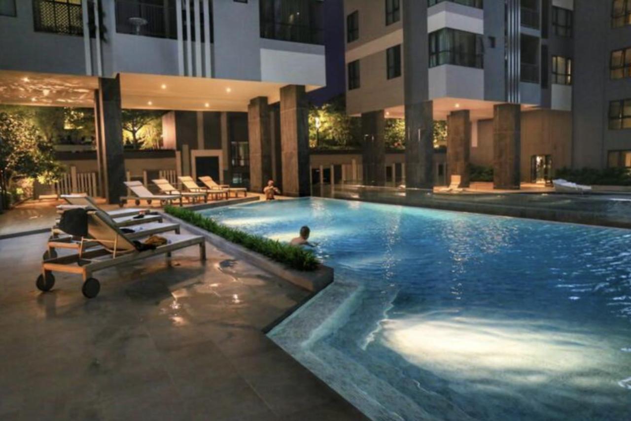 The Base Central Pattaya By Wwc Esterno foto